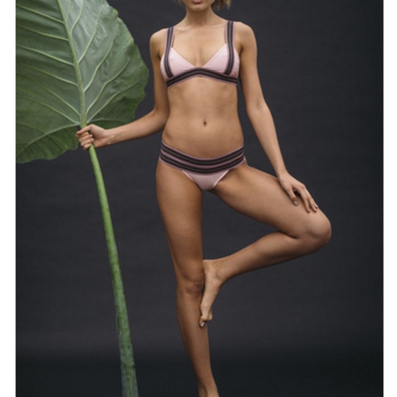 Acacia Swimwear Olympia Active pink bikini top XS - Picture 5 of 5